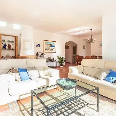 بيت للعطل Con Piscina Privada En