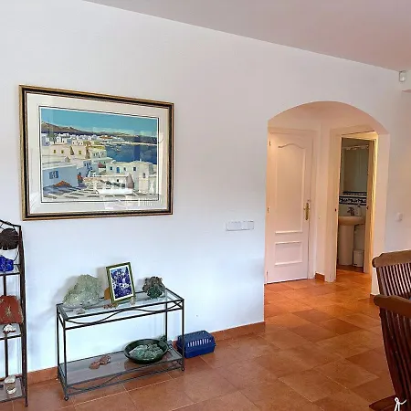 Con Piscina Privada En بيت للعطل *