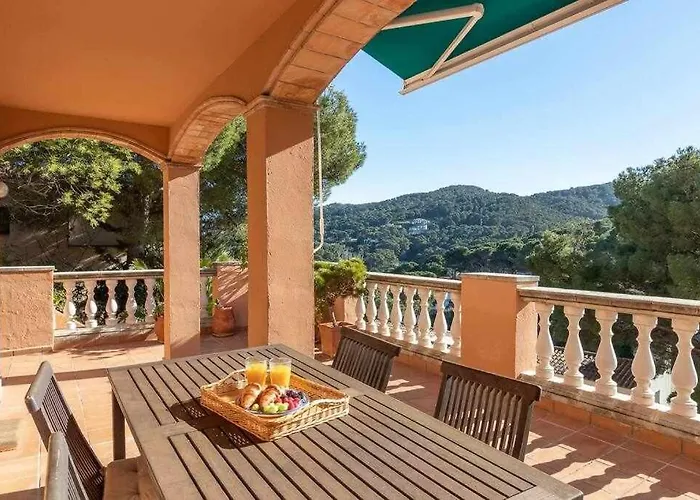 Con Piscina Privada En Ferienhaus