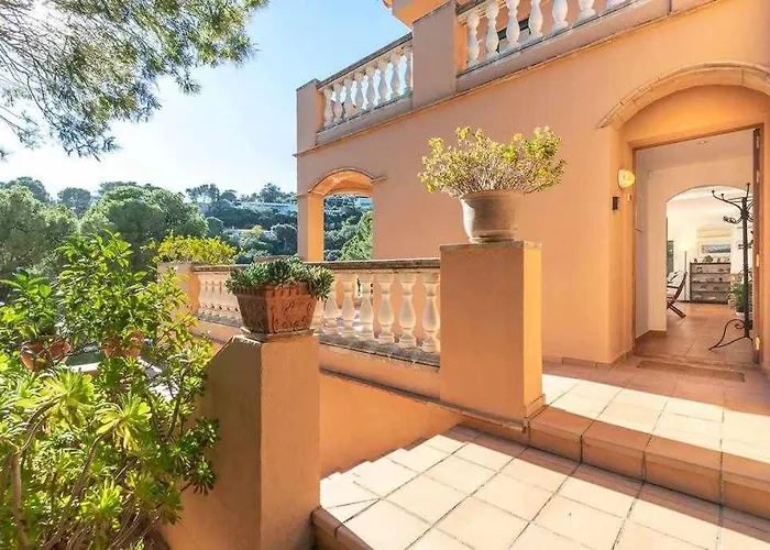 بيت للعطل Con Piscina Privada En *