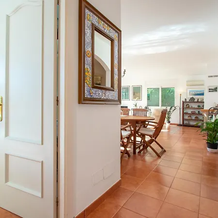Holiday home Con Piscina Privada En *