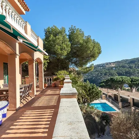 Sa Riera: Vistas Piscina Y Playa A Pie * Begur