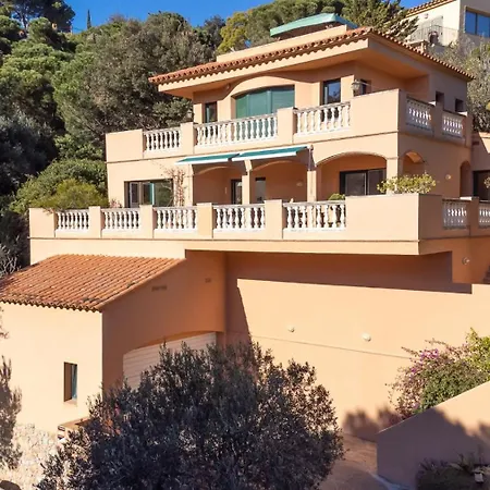 Sa Riera: Vistas Piscina Y Playa A Pie Vil·la